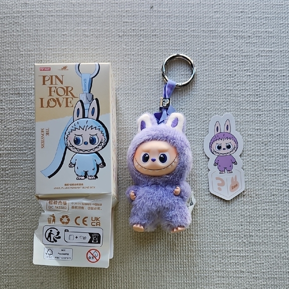 POP MART Accessories - PIN FOR LOVE LABUBU LETTER  ?